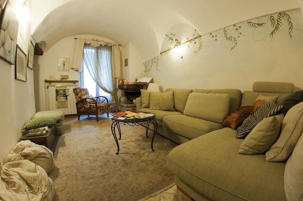 B&B Il Libro Verde Dolceacqua Kültér fotó
