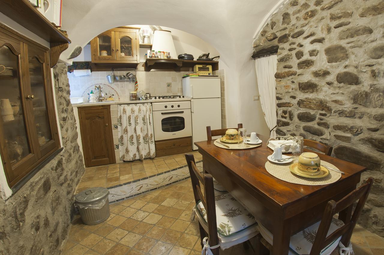 B&B Il Libro Verde Dolceacqua Kültér fotó